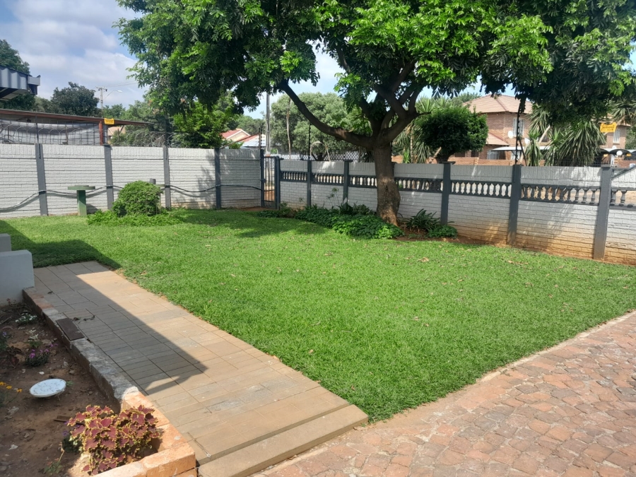 3 Bedroom Property for Sale in Rustenburg Central North West